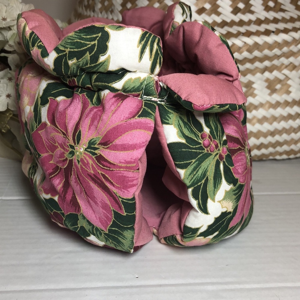 Handmade Tea Cozy 🌸 - Picture 4 of 12
